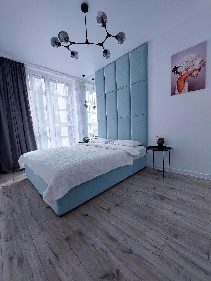 Avalon On Lypynskogo Street Apartment ลวีฟ ภายนอก รูปภาพ