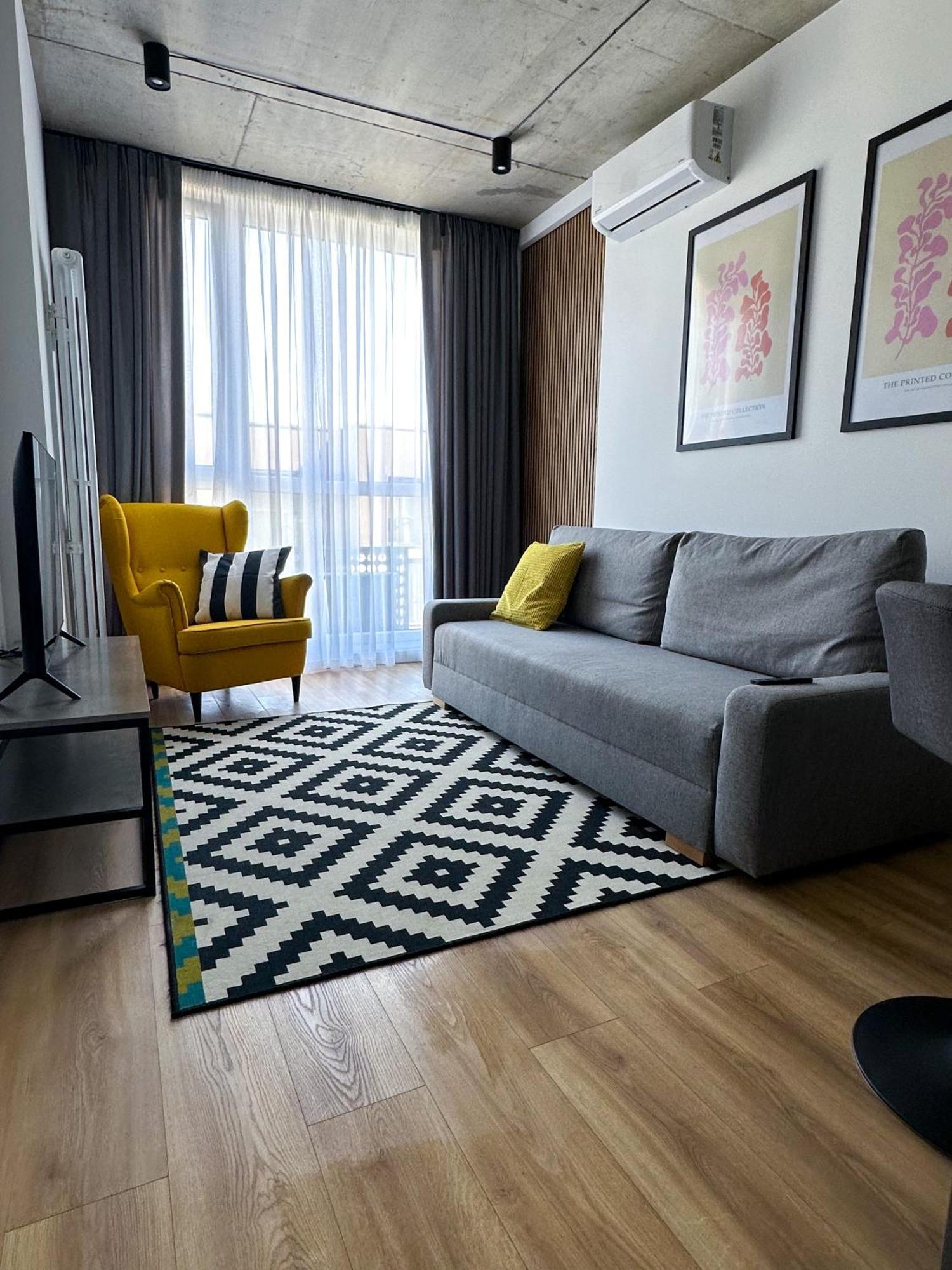 Avalon On Lypynskogo Street Apartment ลวีฟ ภายนอก รูปภาพ