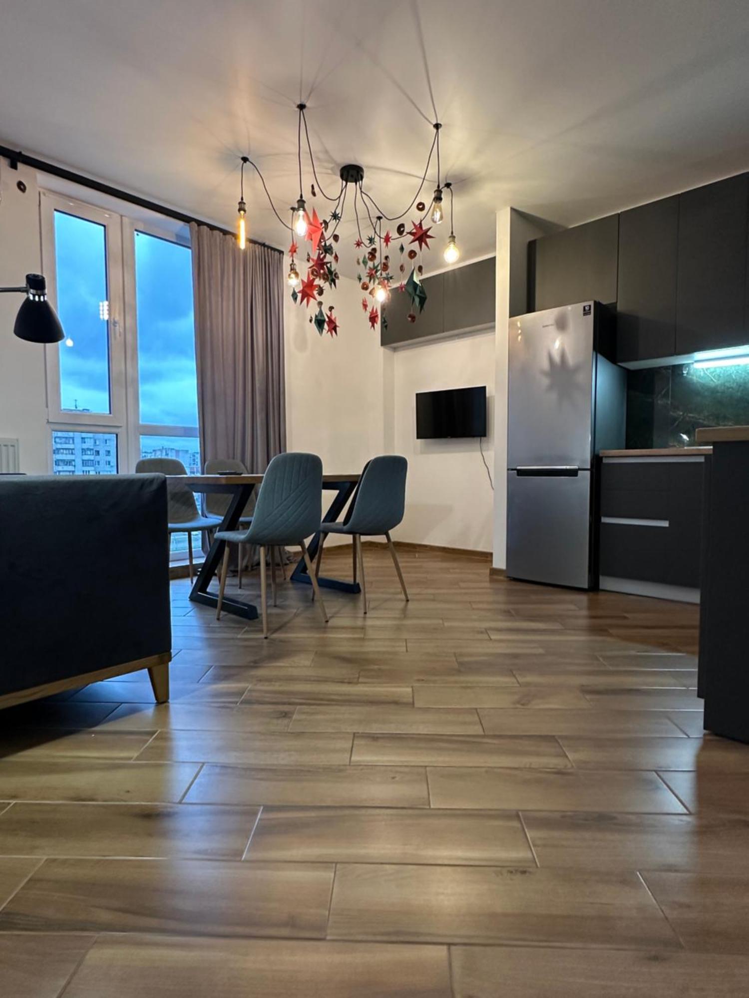 Avalon On Lypynskogo Street Apartment ลวีฟ ภายนอก รูปภาพ