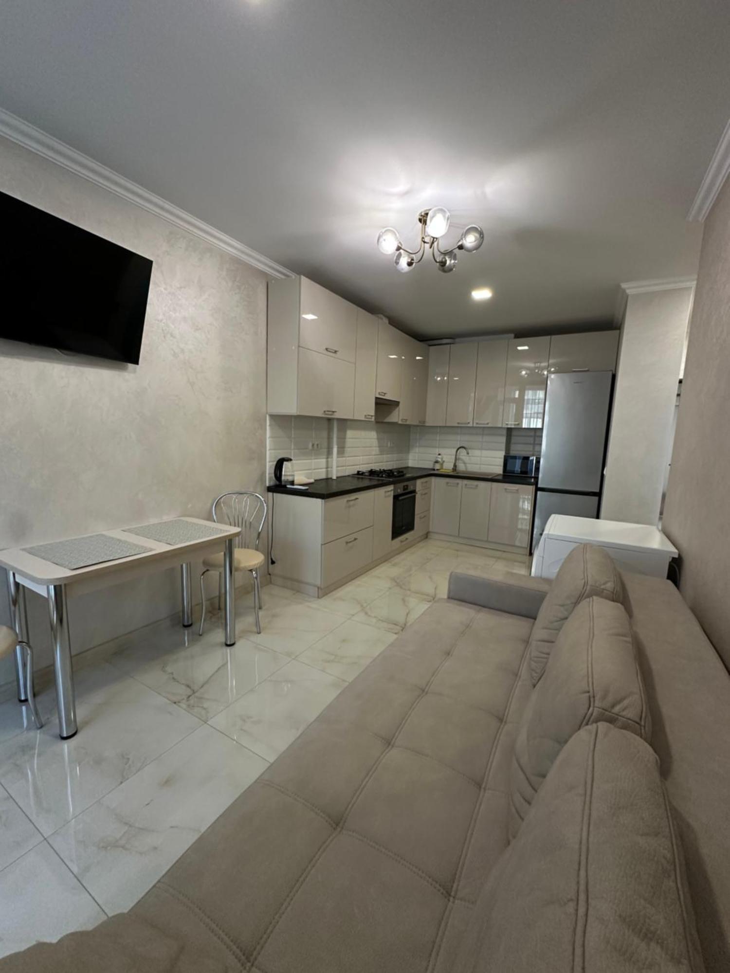 Avalon On Lypynskogo Street Apartment ลวีฟ ภายนอก รูปภาพ